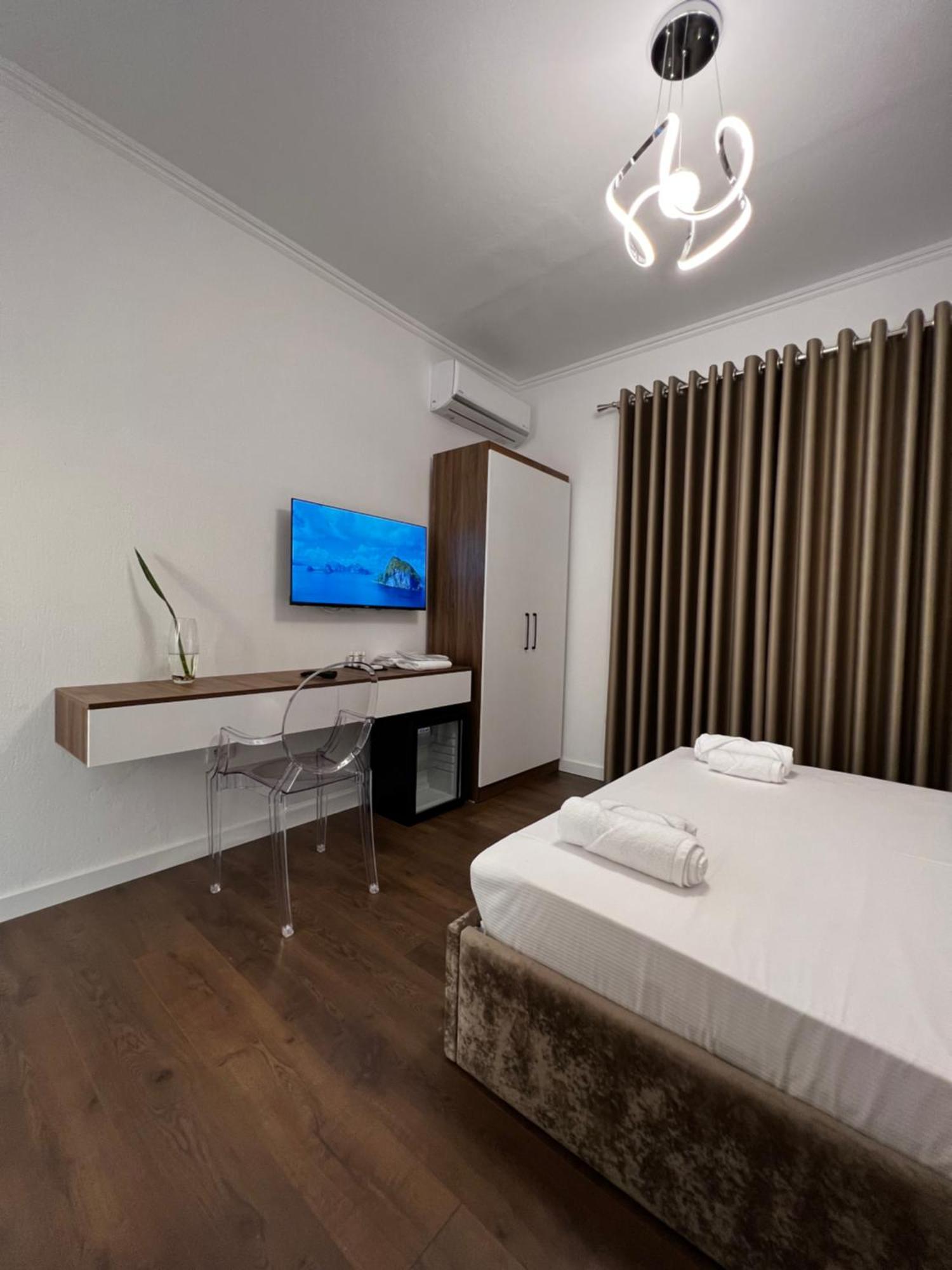 Hotel Niku *
